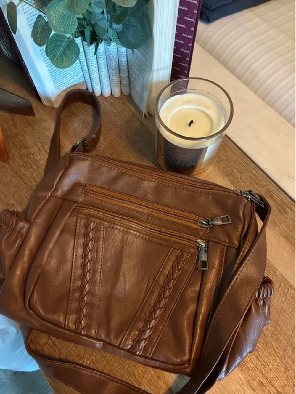 Super cute fall purse, brown, soft faux leather